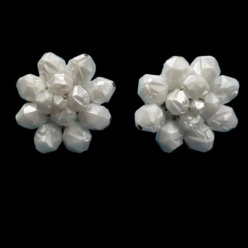 Vintage Clip Back Earrings White Beaded Cluster Flower Made in Germany‎